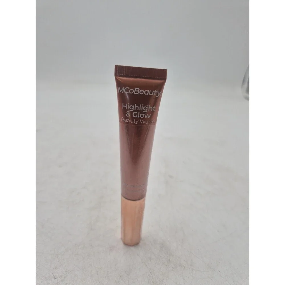MCoBeauty Highlight and Glow Beauty Wand Liquid Highlighter Bronze